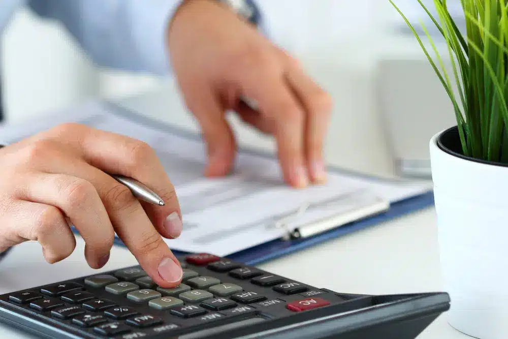 Sur quel site faire la conversion de son salaire brut en net